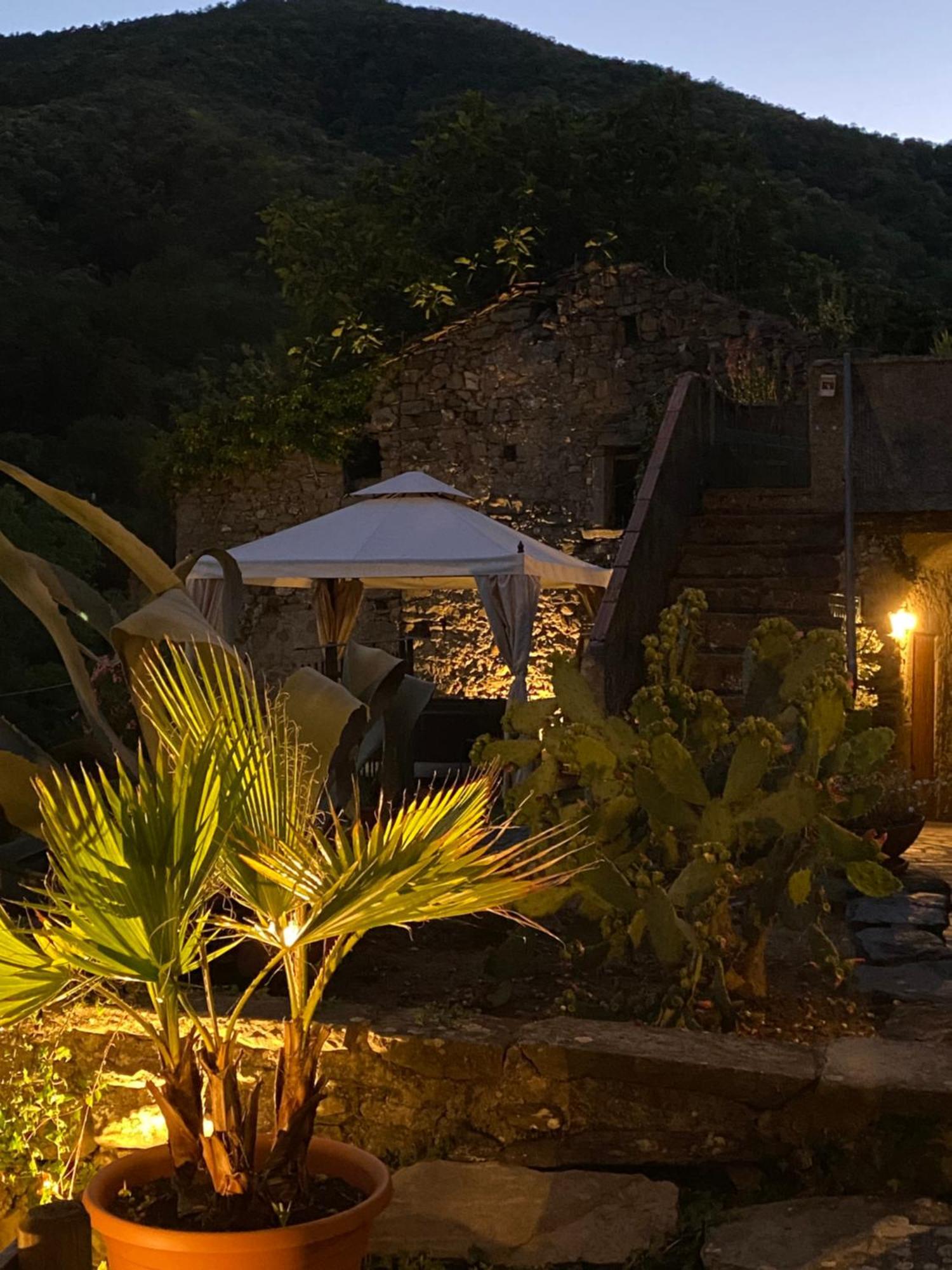 Bed and Breakfast Relais San Filippo In Sogaglia Mulazzo Exterior foto